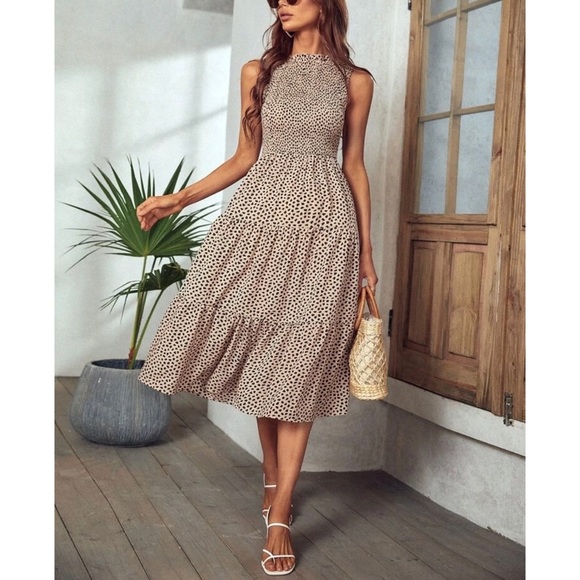 Rose All Over Print Shirred Ruffle Hem Dress - Picture 3 of 13